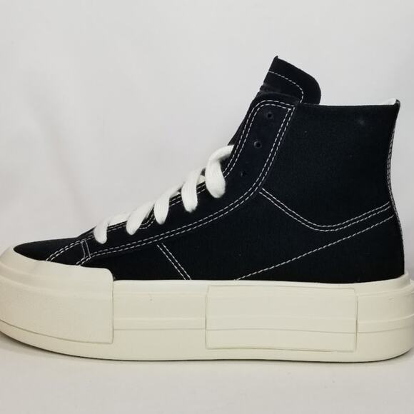 Converse CTAS Platform Cruise Hi Tops Brand New Women's 6.5  Black A04689C NWT - Picture 5 of 9